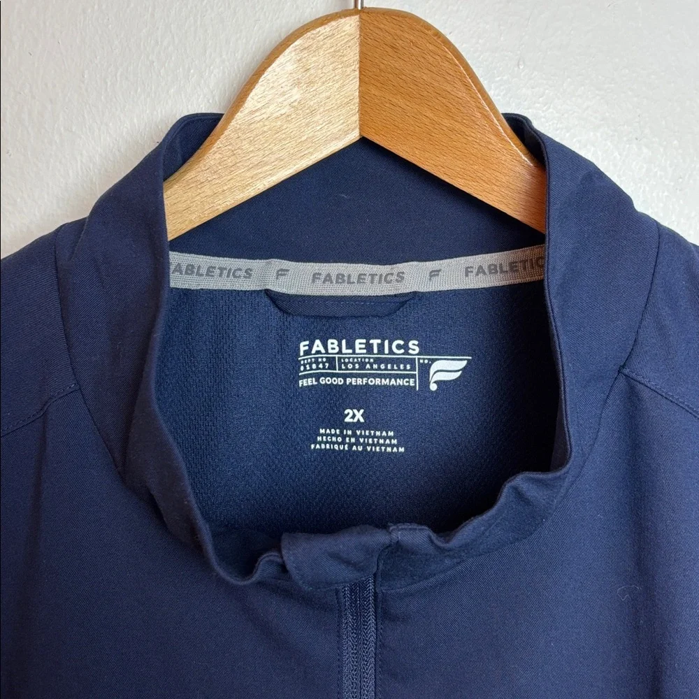 Fabletics Men’s‎ 2X Blue Foundation Performance Medical Scrub Jacket